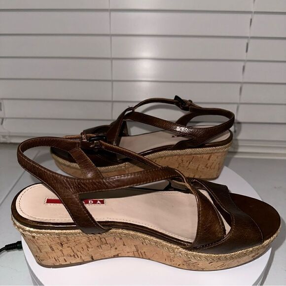 Prada Brown Leather Platform Wedges Size 8 (38) Great Condition 2 3/4” Heel. - Picture 6 of 11